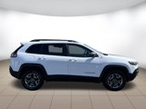 Used 2019 Jeep Cherokee Trailhawk image 2