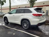Used 2018 Toyota Highlander SE image 5