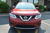 Used 2016 Nissan Rogue SV image 2