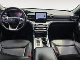Used 2022 Ford Explorer XLT w/ Equipment Group 202A image 5