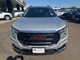 Used 2022 GMC Terrain SLE w/ Driver Convenience Package image 2