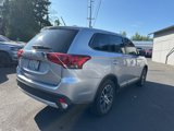 Used 2016 Mitsubishi Outlander SE image 4