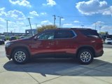 Used 2020 Chevrolet Traverse LT image 3