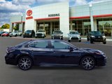 Used 2022 Toyota Camry SE image 3