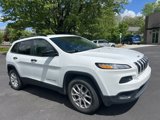Used 2016 Jeep Cherokee Sport image 2