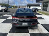 Used 2024 Hyundai Elantra SEL w/ Convenience Package image 4