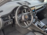 Certified 2024 Porsche Macan image 4
