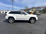 Used 2013 Jeep Grand Cherokee Overland image 4