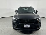 Used 2023 Volvo XC40 Recharge Plus image 2
