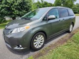 Used 2011 Toyota Sienna Limited w/ Premium Pkg image 2
