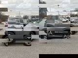 Used 2023 Nissan Rogue SV image 2