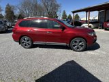 Used 2019 Nissan Pathfinder Platinum image 4