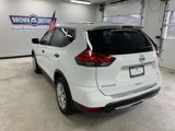Used 2017 Nissan Rogue S image 4
