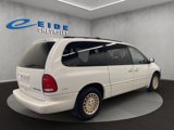Used 1998 Chrysler Town & Country LXi image 3