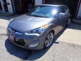 Used 2017 Hyundai Veloster Value Edition image 2