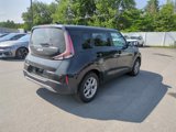 Used 2023 Kia Soul LX w/ LX Technology Package image 3