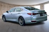 New 2025 Lexus ES 300h w/ Luxury Package image 3