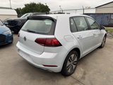Used 2017 Volkswagen e-Golf SE image 2
