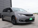 Used 2020 Chrysler Pacifica Touring w/ S Appearance Package image 6