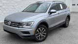 Used 2020 Volkswagen Tiguan SE w/ Panoramic Sunroof Package image 5