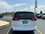 Used 2019 Chrysler Pacifica Touring-L image 6
