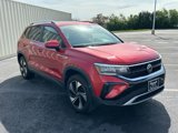 Certified 2024 Volkswagen Taos SE w/ Panoramic Sunroof Package image 3