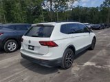 Used 2021 Volkswagen Tiguan SE w/ Panoramic Sunroof Package image 2