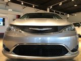 Used 2018 Chrysler Pacifica Touring-L image 3