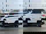 Used 2017 Jeep Grand Cherokee Laredo image 4