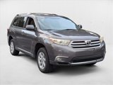 Used 2013 Toyota Highlander Plus image 3