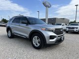 Used 2020 Ford Explorer XLT w/ Comfort Package image 2