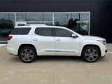 Used 2018 GMC Acadia Denali w/ Technology Package image 2