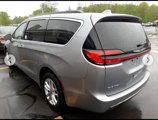 Used 2021 Chrysler Pacifica Touring image 4
