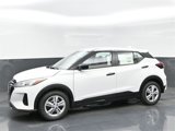 New 2025 Nissan Kicks Play S image 2