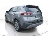 Used 2023 Nissan Rogue SV image 2