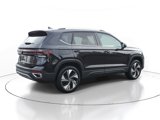 New 2025 Volkswagen Taos SE image 4