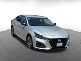 Used 2024 Nissan Altima 2.5 SV image 3