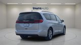 Certified 2022 Chrysler Pacifica Limited image 5