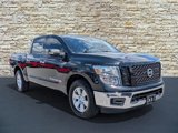 Used 2019 Nissan Titan SV image 2