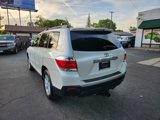 Used 2012 Toyota Highlander FWD image 3