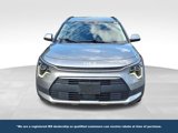 Used 2023 Kia Niro EX image 4
