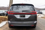 Used 2022 Chrysler Pacifica Touring-L image 5