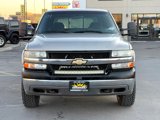 Used 2001 Chevrolet Silverado 2500 LS w/ Off-Road Skid Plate Pkg image 2