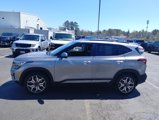 Used 2022 Kia Seltos SX w/ Sunroof Package image 6