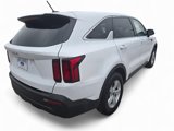 Used 2023 Kia Sorento LX image 4
