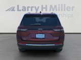 Used 2023 Jeep Grand Cherokee Limited image 4
