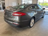 Used 2019 Ford Fusion SE image 4