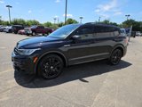 Used 2022 Volkswagen Tiguan SE R-Line image 5