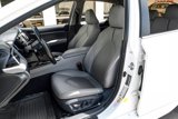 Used 2018 Toyota Camry L image 4