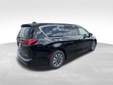 New 2025 Chrysler Pacifica Select image 5